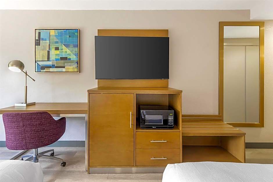 Best Western Plus Raleigh Crabtree Valley Hotel