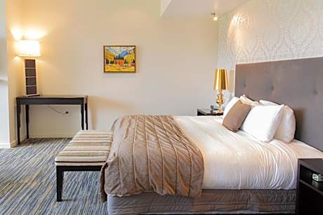 Accessible Spa Suite