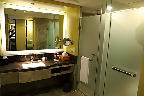 Deluxe Room, 2 Double Beds, Non Smoking, River View