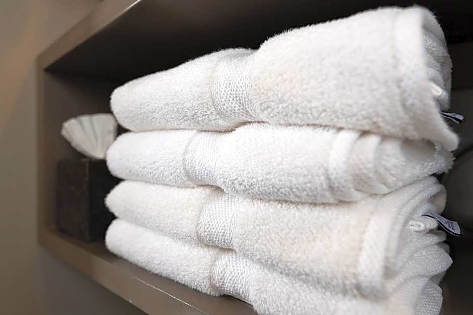 Nantucket Whale Inn, Half Moon Bay