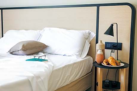 Double Room with Lateral Sea View