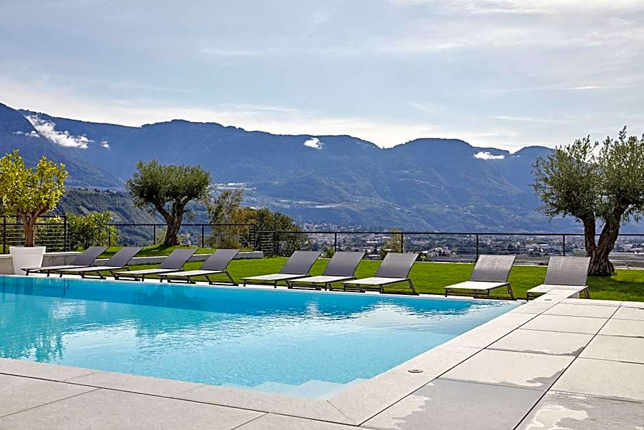 The View Luxury Suites