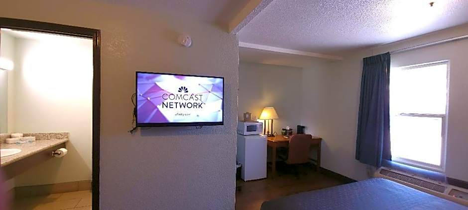 Sycamore Inn Chico University Area