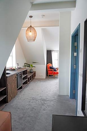 Deluxe King Suite