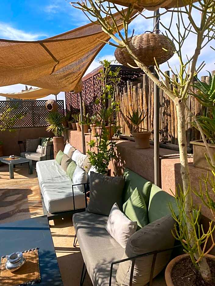 Riad Dar 73