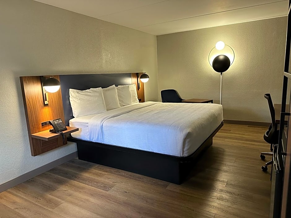 La Quinta Inn & Suites by Wyndham Huntsville Research Park