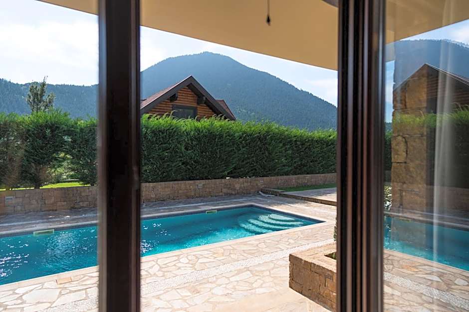 Evritos Villas & Suites with pool