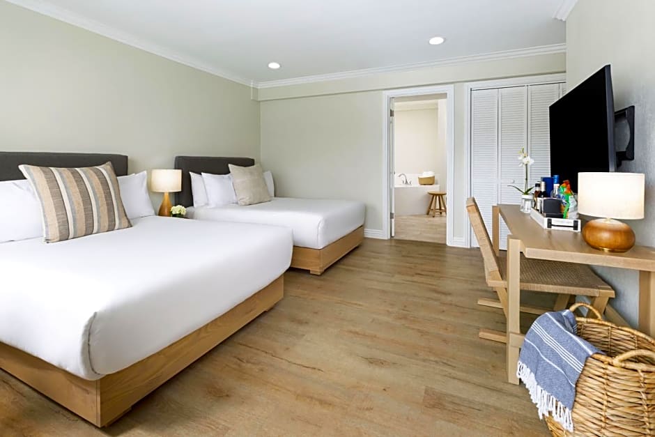 Pacific Edge Hotel