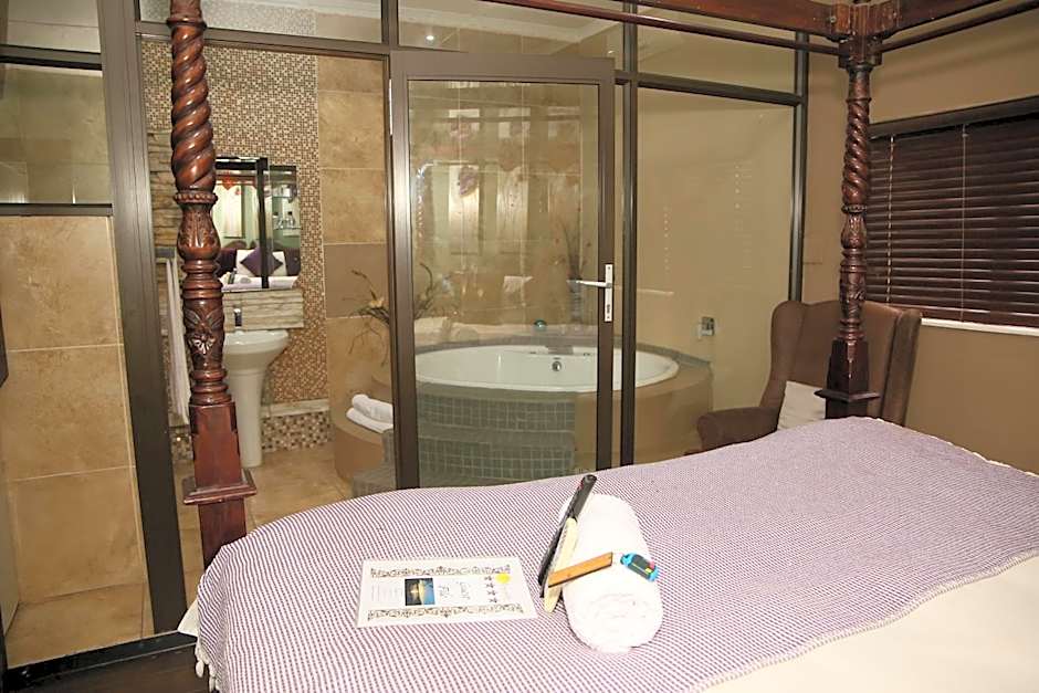 Moonriver Guesthouse