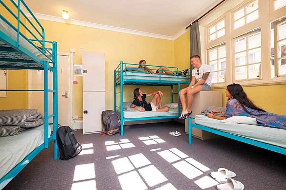 Newcastle Beach YHA Hostel