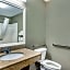 Best Western Airport Inn & Suites