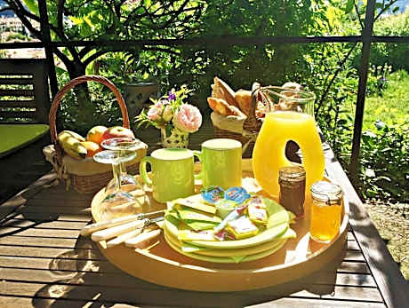 Bed & Breakfast Chambres d'hôtes COTTAGE BELLEVUE