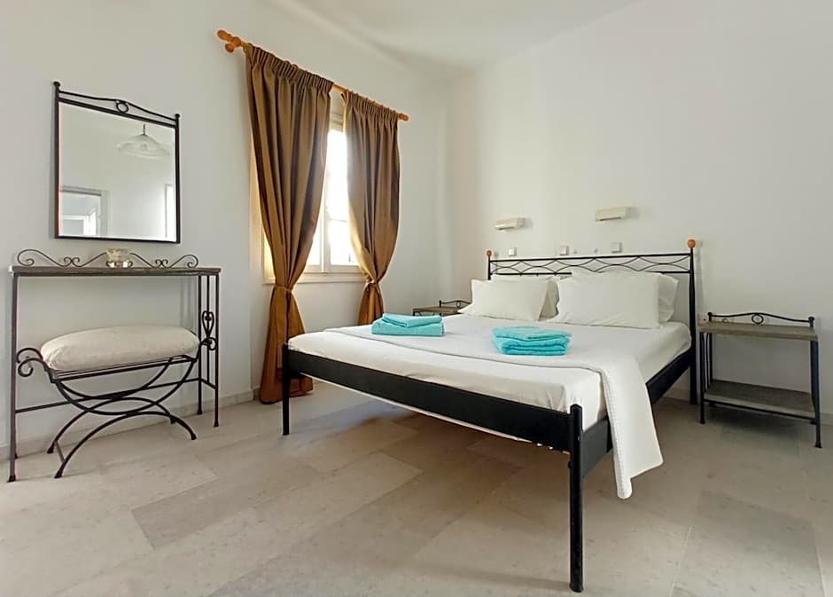 Ammosis Inn – Naxos City, UT