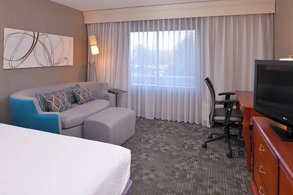 Courtyard by Marriott Charlotte Gastonia