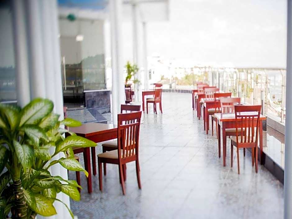 River Hotel Ha Tien