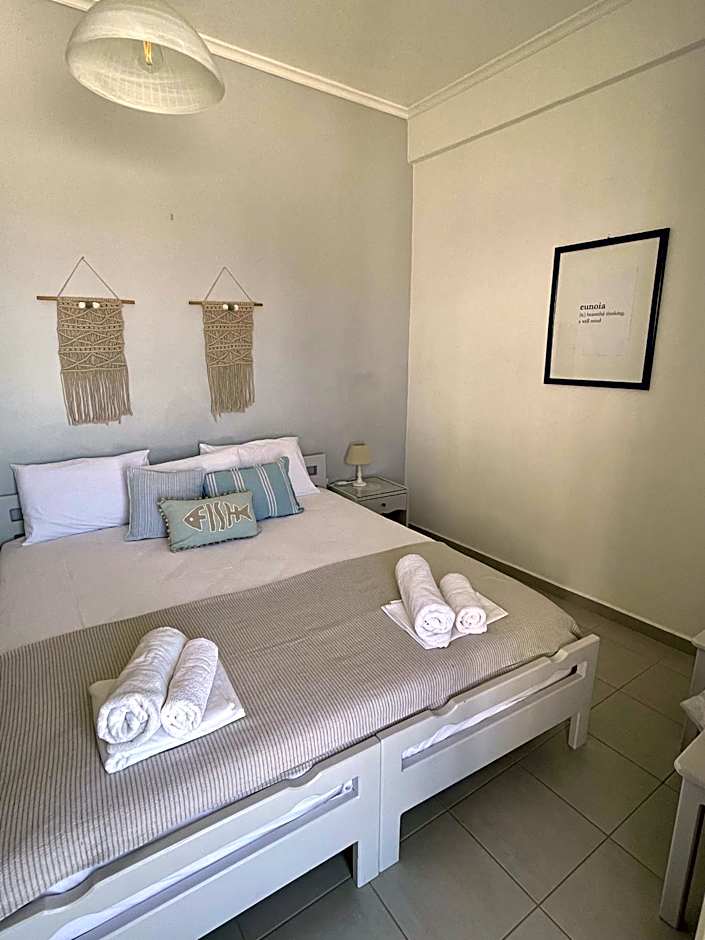 Kirki Rooms by the sea