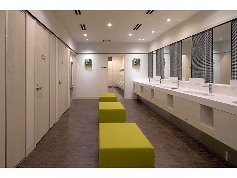 Capsule Hotel J Garden Shin-Osaka