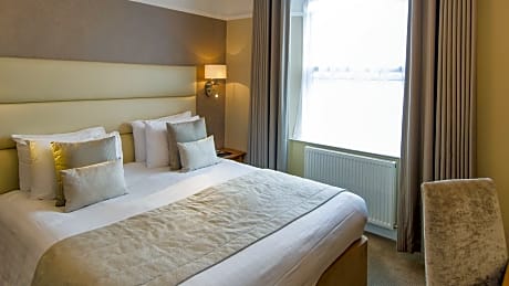 Double or Twin Room with View