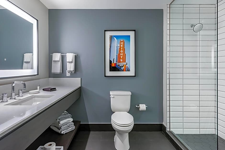 Cambria Hotel Houston Downtown Convention Center