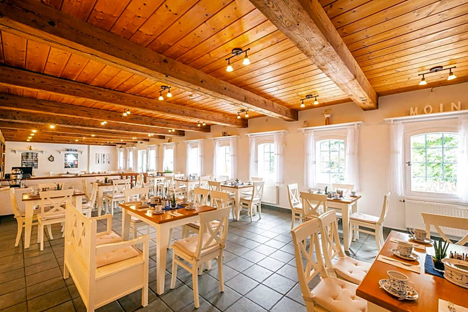 Hotel Pharisäerhof - DAS Hundehotel auf Nordstrand mit Restaurant und Café