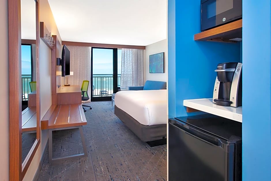 Holiday Inn Express & Suites VA Beach Oceanfront by IHG