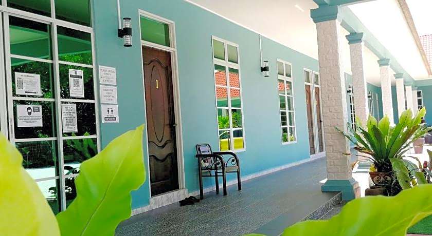 D'EMBUN INAP DESA BESUT