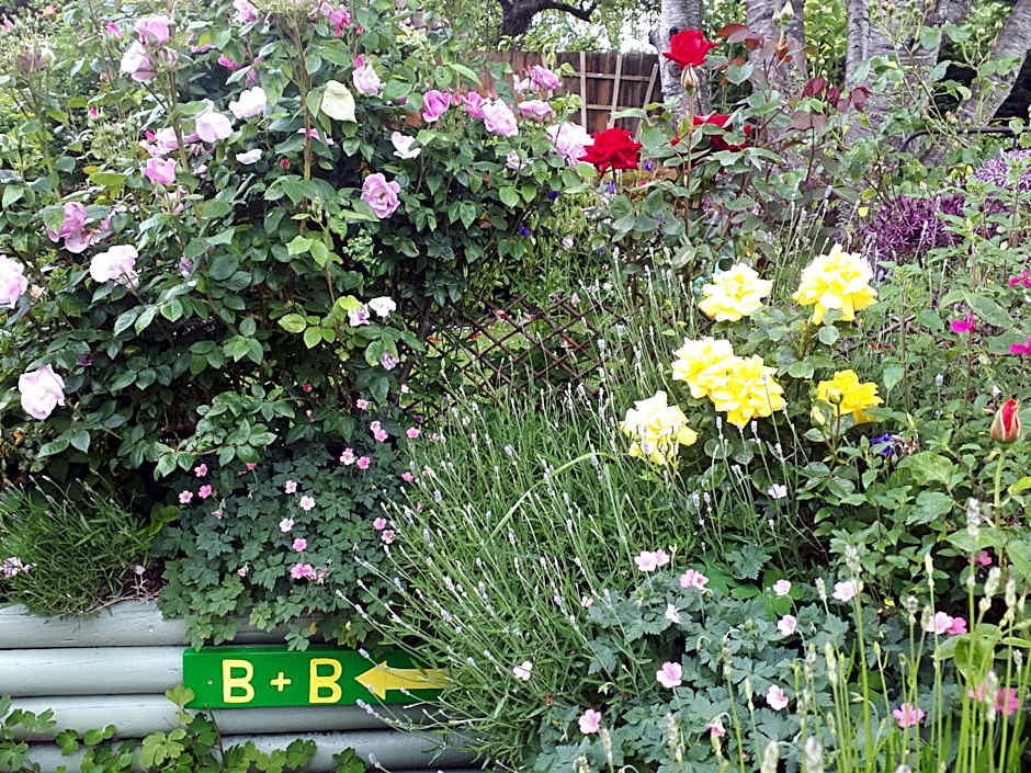Santi Bhavana Bed & Breakfast