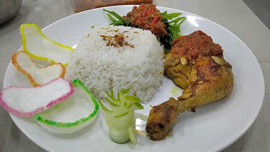 Anjo Maumere Hotel & Restaurant