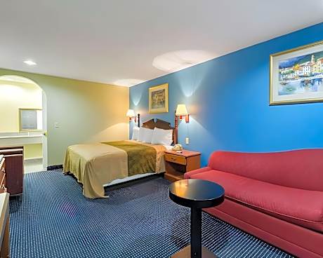 1 King Bed, Nonsmoking