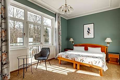 Deluxe Double Room with Balcony