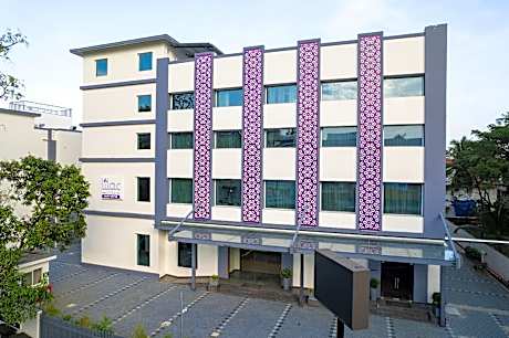 Lilac Hotel Guruvayur 				