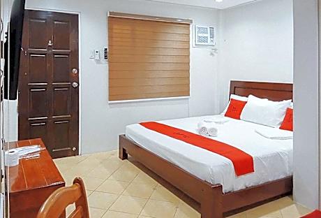 RedDoorz @ David's Travellers Inn Cavite