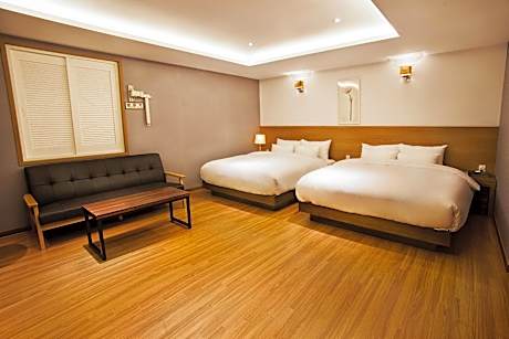 Family Twin (Double +Double)