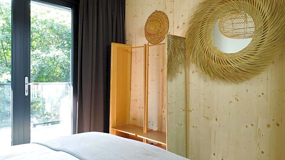 Hike & Bike Hotel