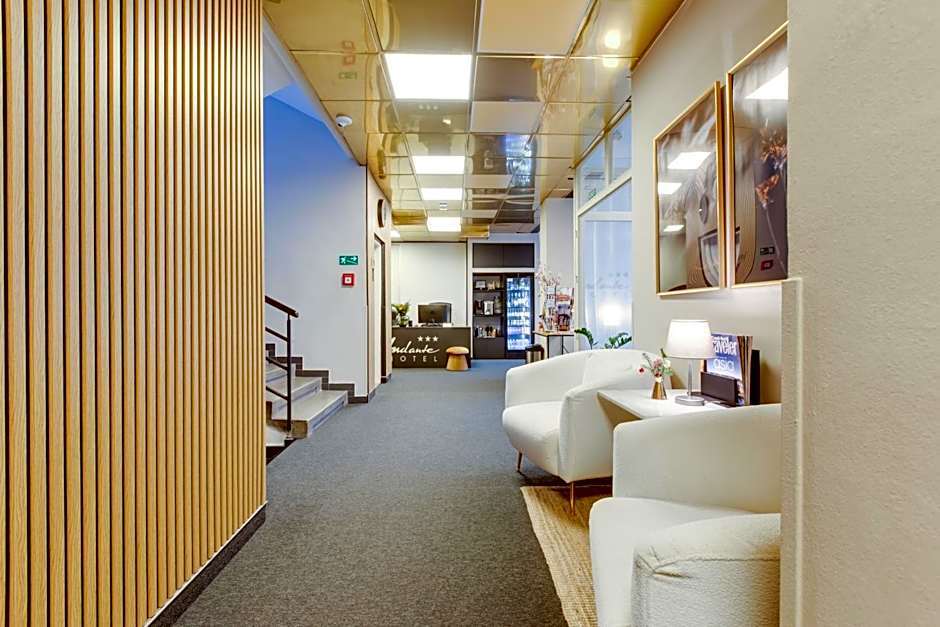 Andante Hotel