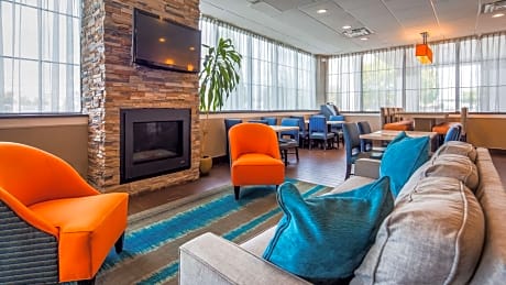 Best Western Hartford Hotel and Suites