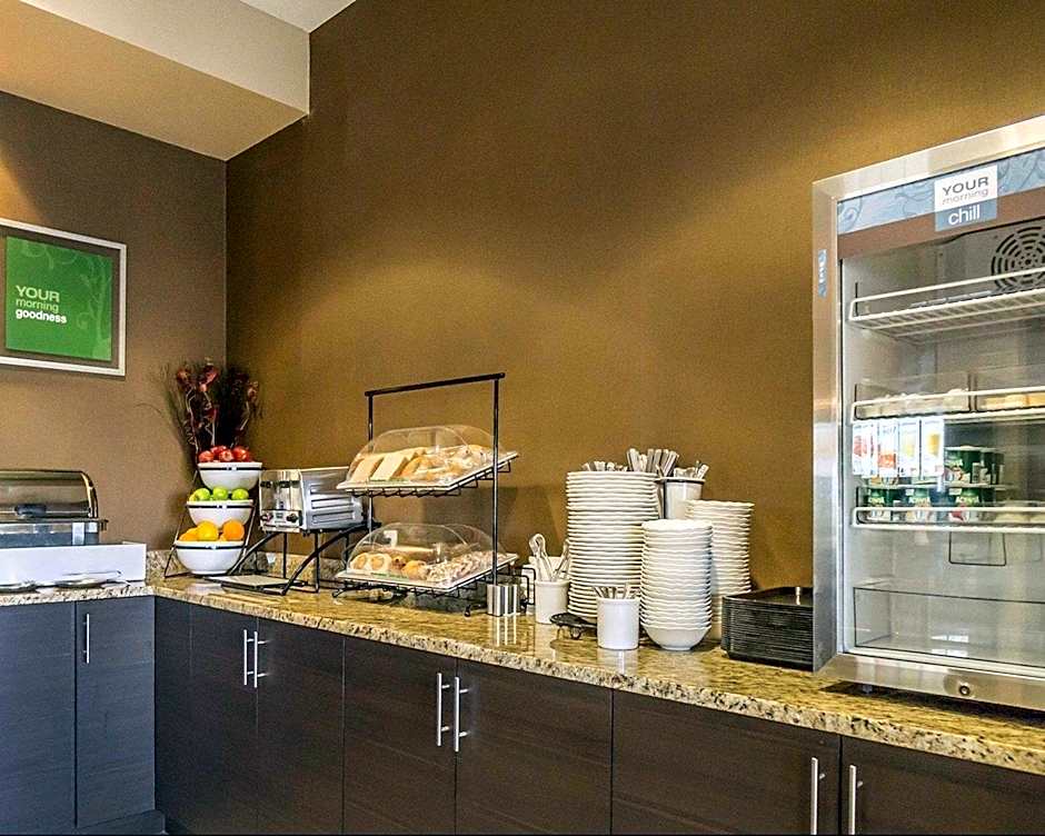 Comfort Inn & Suites Edmonton International Airport