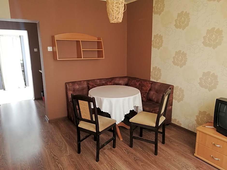 Хотелски Комплекс Родина