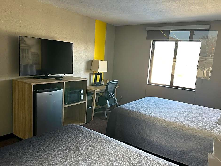 Super 8 by Wyndham Fort Scott