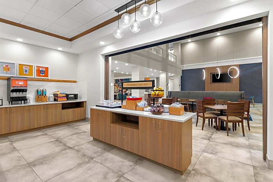 Hampton Inn By Hilton & Suites Pensacola/I-10 Pine Forest Road