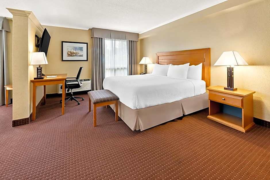 Best Western Plus Nor'Wester Hotel & Conference Centre