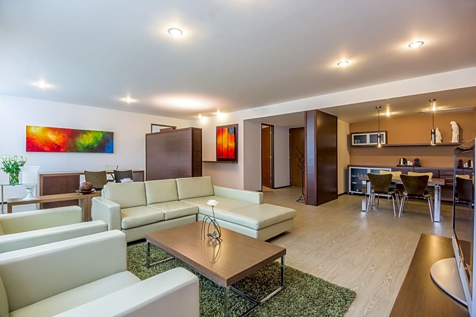 NH Collection Medellin Royal