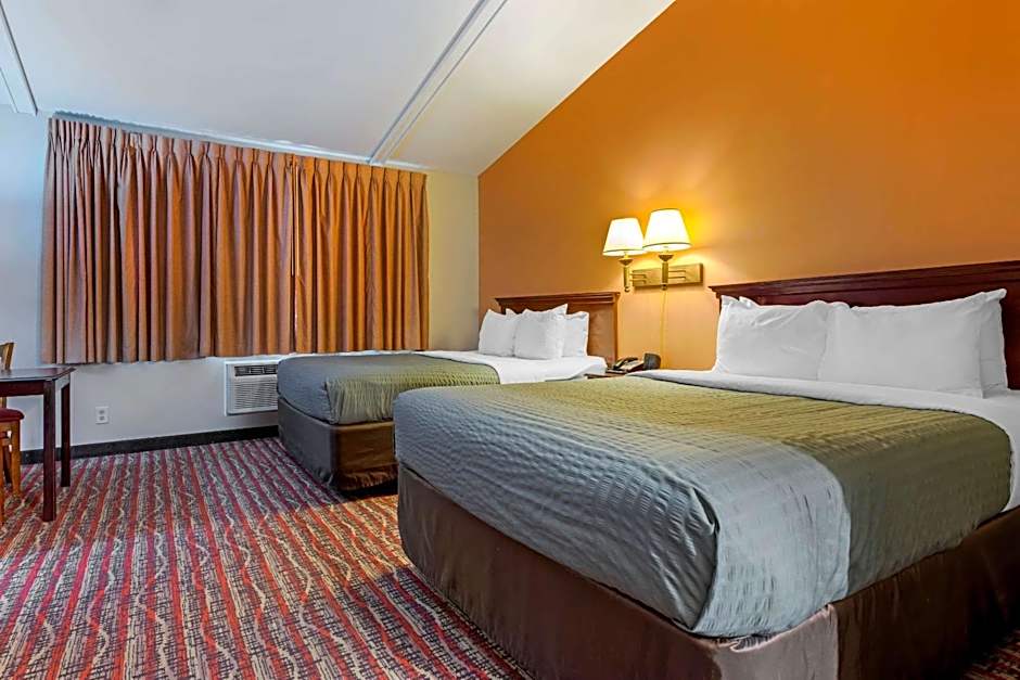 Photo 1 of 5 of 2 Queen Beds, Accessible