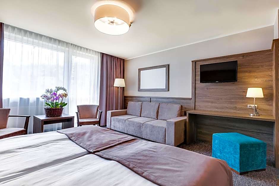 Hotel Konradówka Wellness & SPA - 300 metrów do centrum