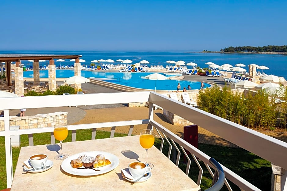 Apartments Sol Amfora for Plava Laguna