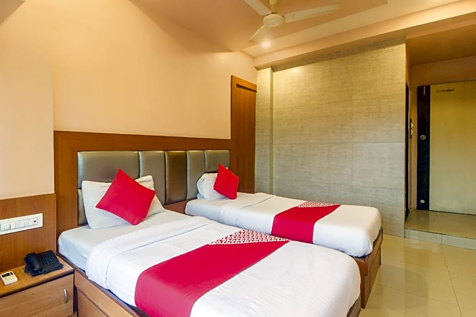 OYO Hotel Sarovar Grand