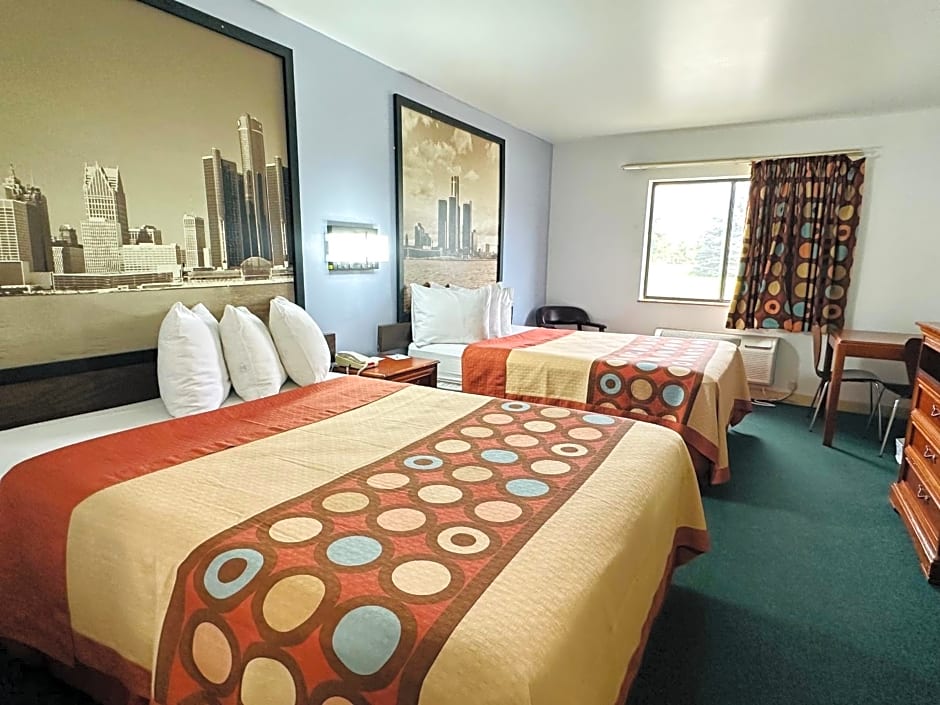 Super 8 by Wyndham Imlay City