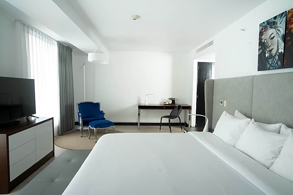 Radisson Hotel Decapolis Miraflores