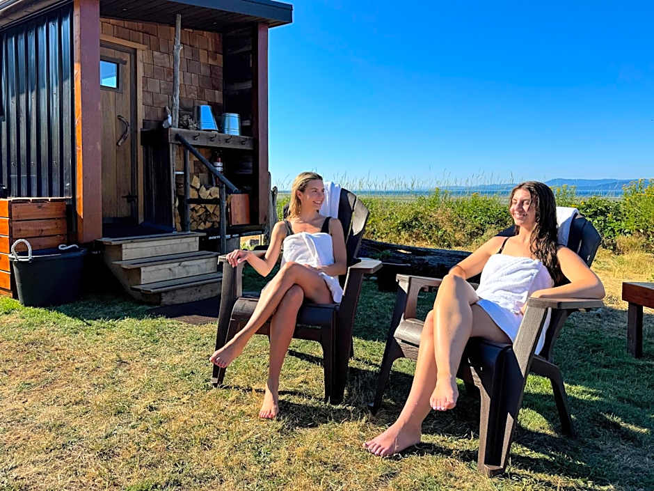 Sea Edge Beachside Hotel