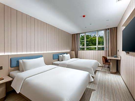 Hanting Hotel (Guangzhou Feixiang Park Metro Station)